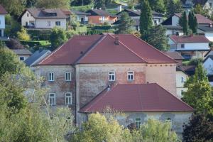 Stara sola